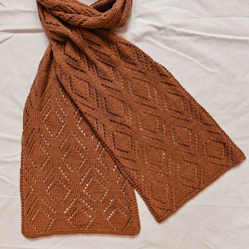 Beginners Lace Scarf Rust Knitwear Strickset