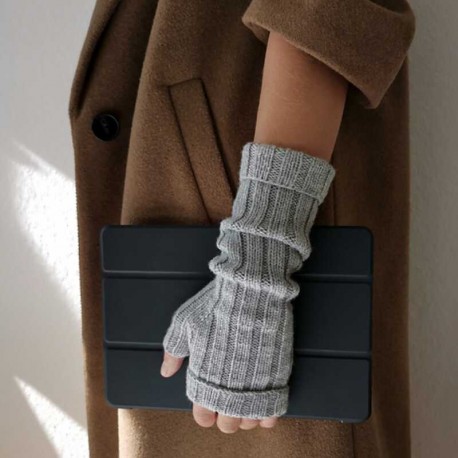 Paula strickt Nola Handstulpen Strickset