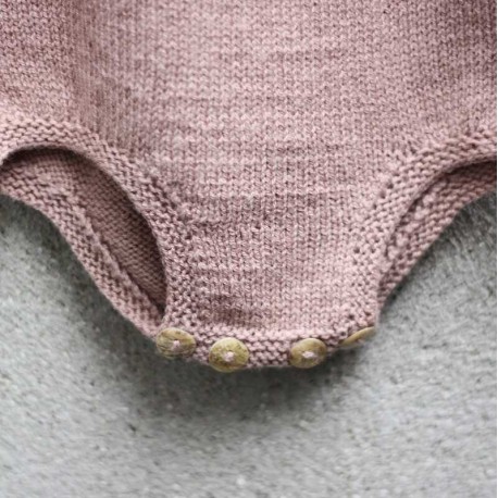 Knitting for Olive Ruffle Romper Strickanleitung und Wolle