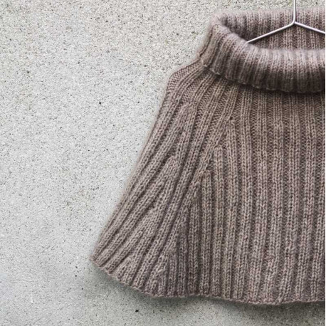 Knitting for Olive Nordhavn Cape Strickset