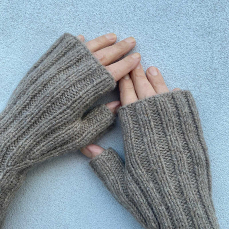 Knitting for Olive Nuuk Gloves Strickset