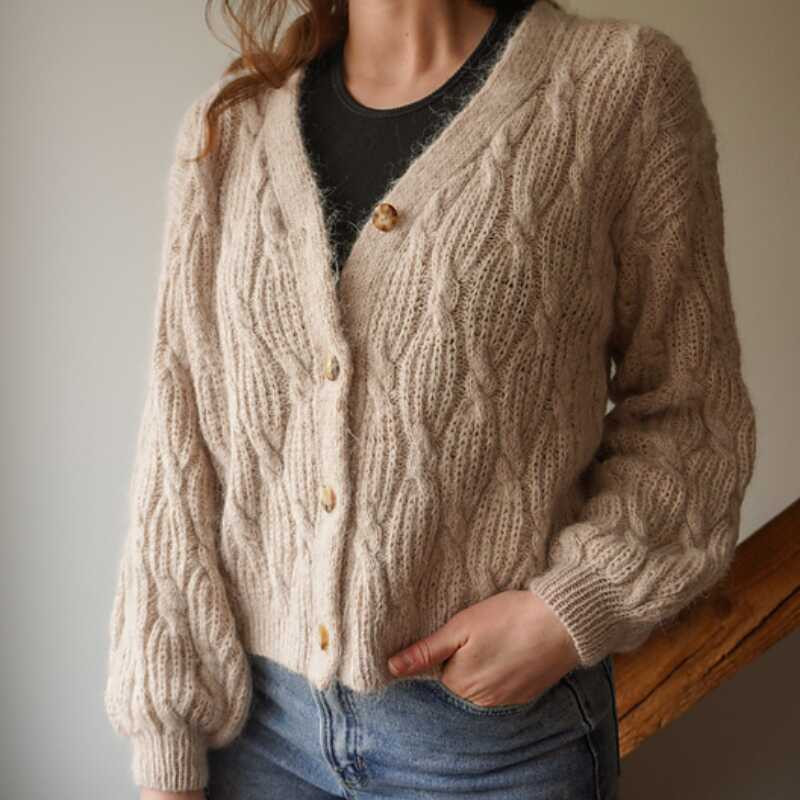 Knitting Deer Minou Cardigan Wollpaket