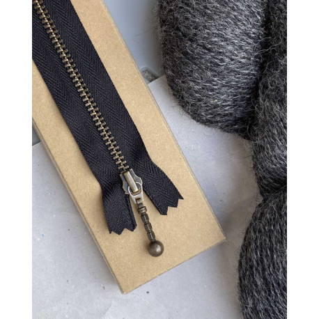 PetiteKnit - Reissverschluss 28cm (diverse Farben)