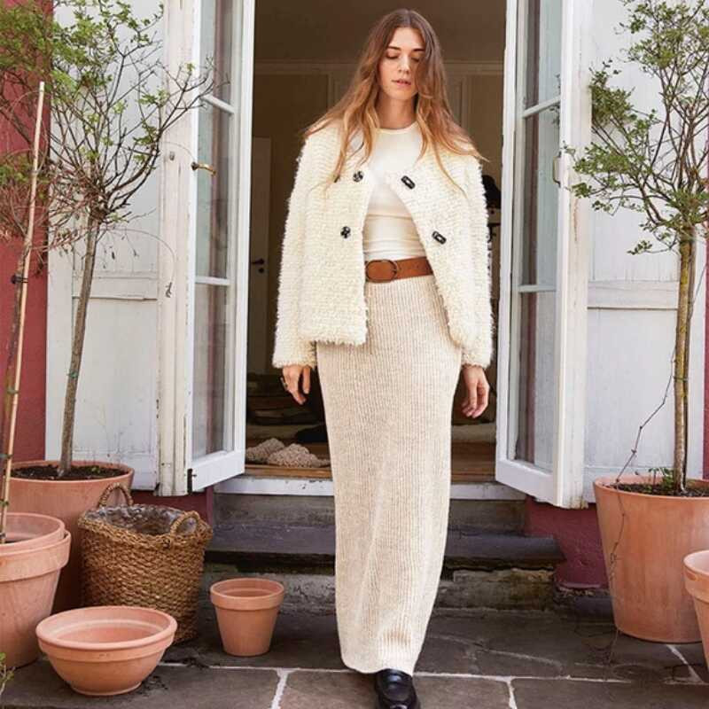 Sandnes 2311 6 Nova Skirt Strickset