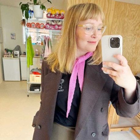 Spektakelstrik Nellie MMM Scarf Englisch Wollpaket