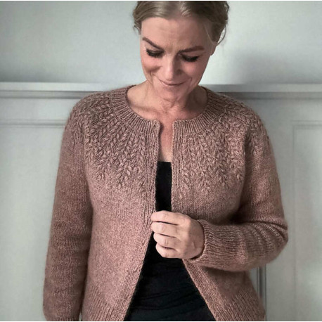 Camilla Vad Field Cardigan English Wollpaket