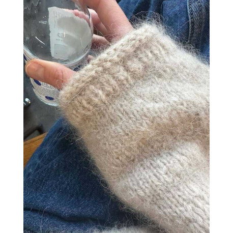Petite Knit Cloud Sweater Wollpaket