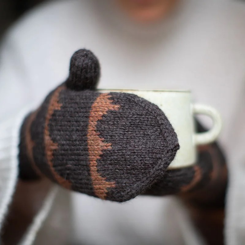 Robinia Mittens von Anne Ventzel - jetzt Wollpaket zusammenstellen