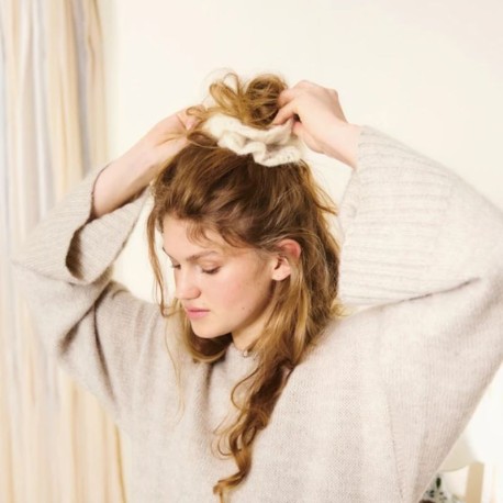 Sandnes 2502 11 Fleur Scrunchie Strickset