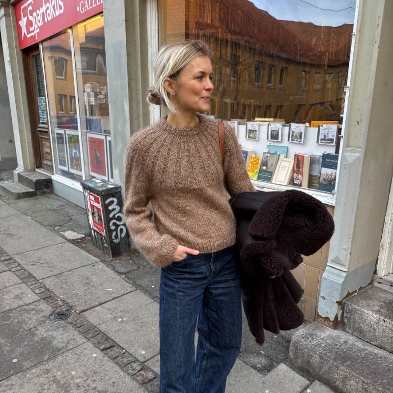 Sunday Sweater PetiteKnit Wollpaket