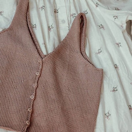 Maggie Cami von st.effie studio Stricksest mit Wolle und Anleitung