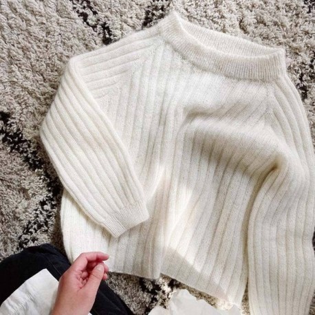 Eira Sweater Novemberknits Strickanleitung und Wolle