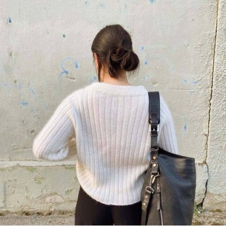 Eira Sweater Novemberknits Strickanleitung und Wolle