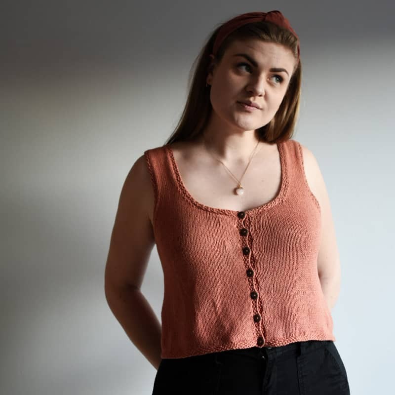 Retro Button Top Witre Design